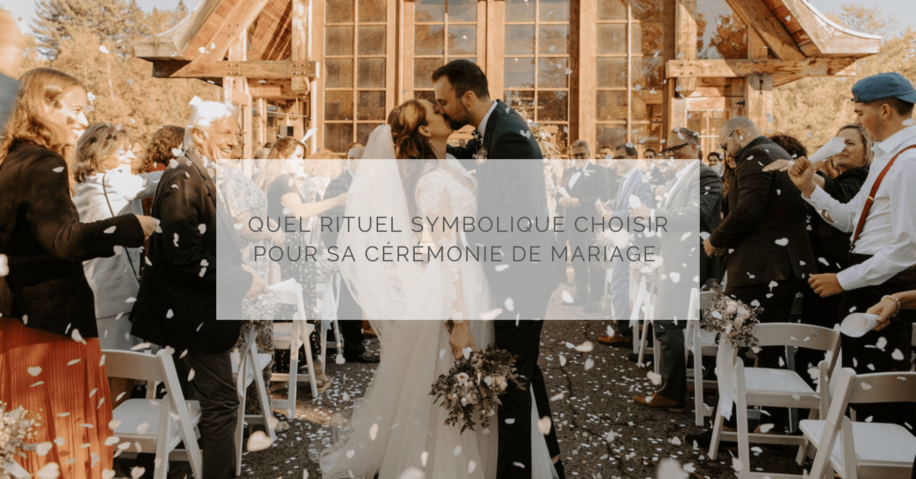 16 façons d'incorporer les livre dans votre décoration de mariage