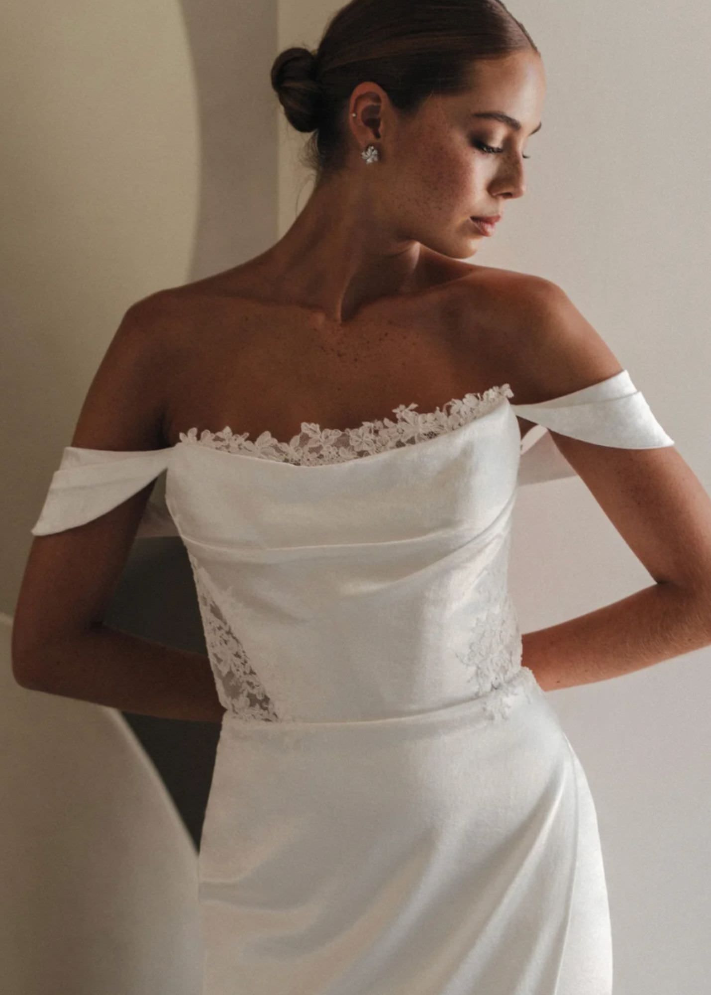dream-it-yourself-montreal-bridal-shop-elegant-wedding-dress