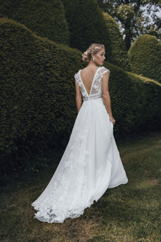 Flora-robe-de-mariee-Elsa-Gary-Collection-2025